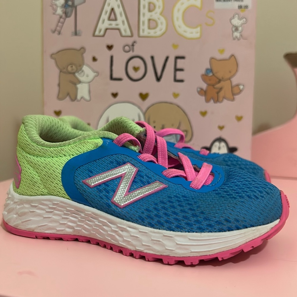 New balance shoes